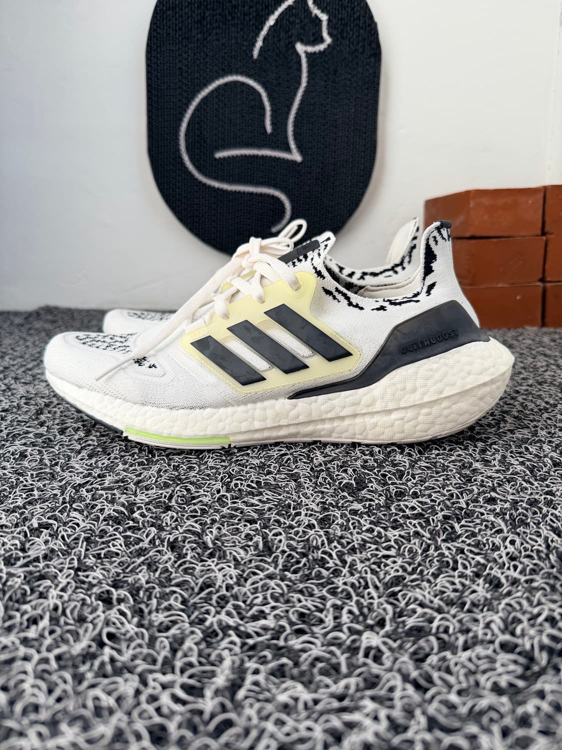 아디다스 울트라부스트 흰색 265mm 상품이미지1