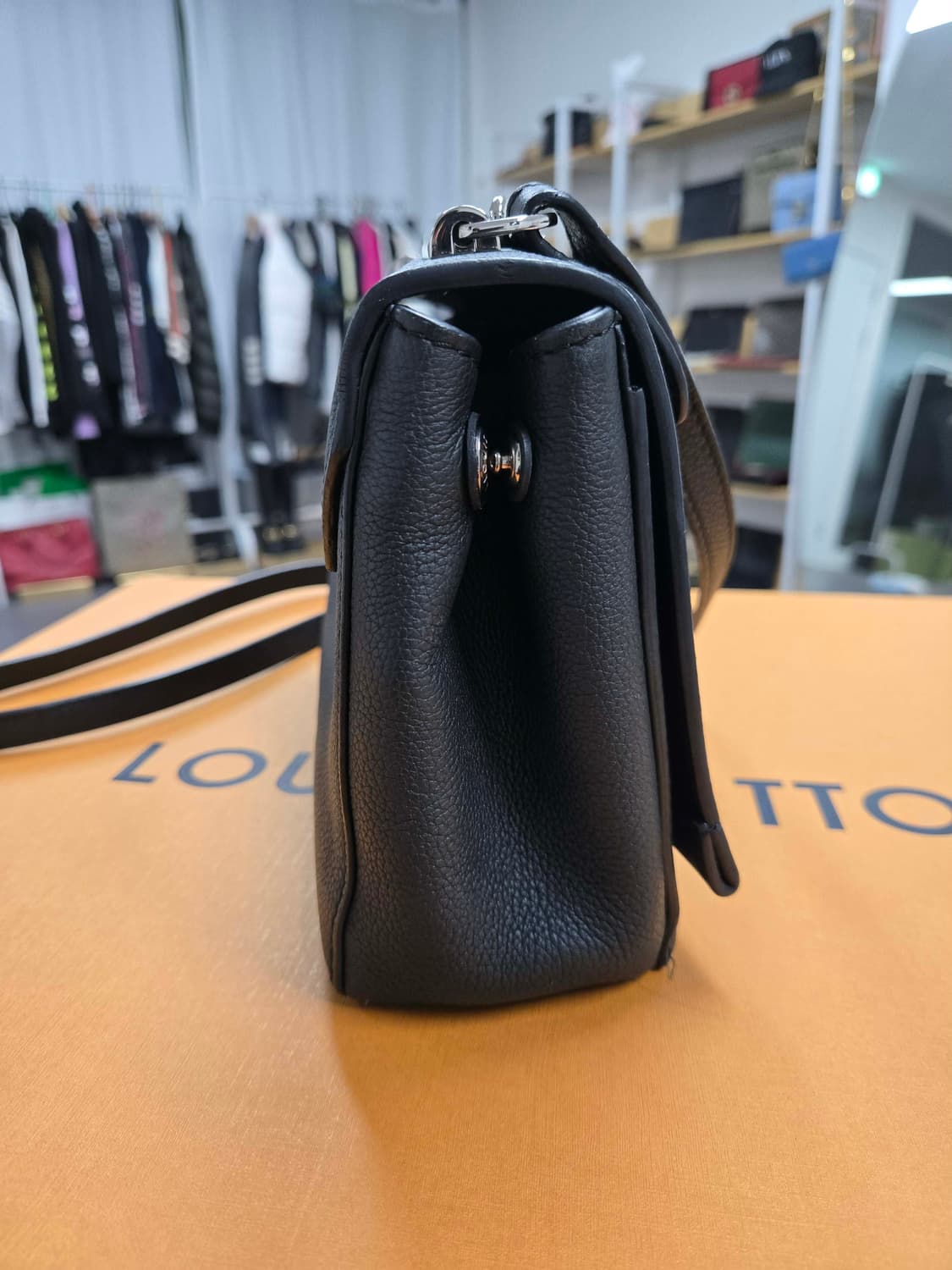 [40%할인]루이비통 락미2bb 숄더백 상품이미지3