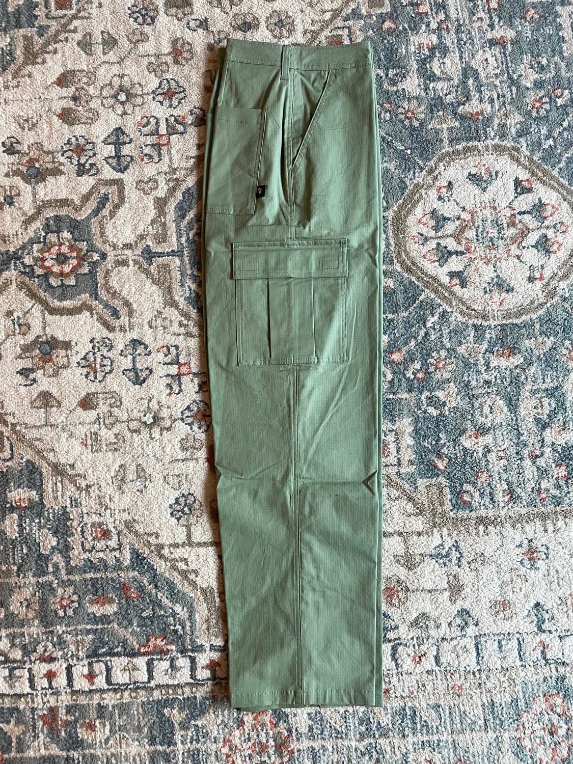 나이키 클럽 카고 팬츠 오일 그린  (새제품,34x32) 상품이미지3