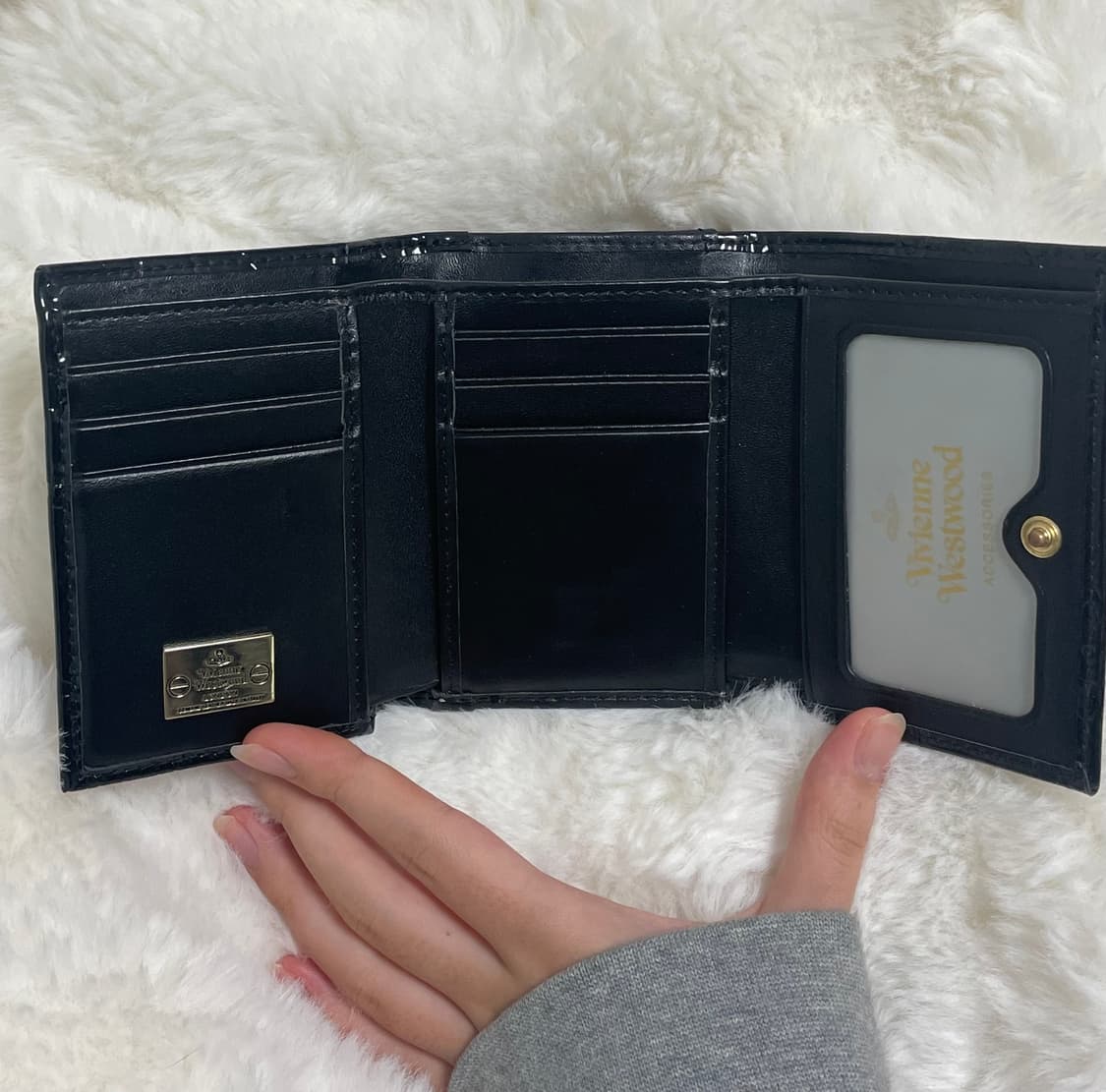 비비안웨스트우드 지갑 유광 에나멜 금장 상품이미지2