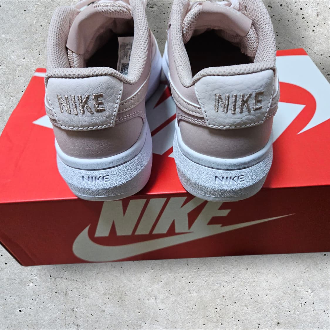 나이키 코트비전 알타 (220) 상품이미지3