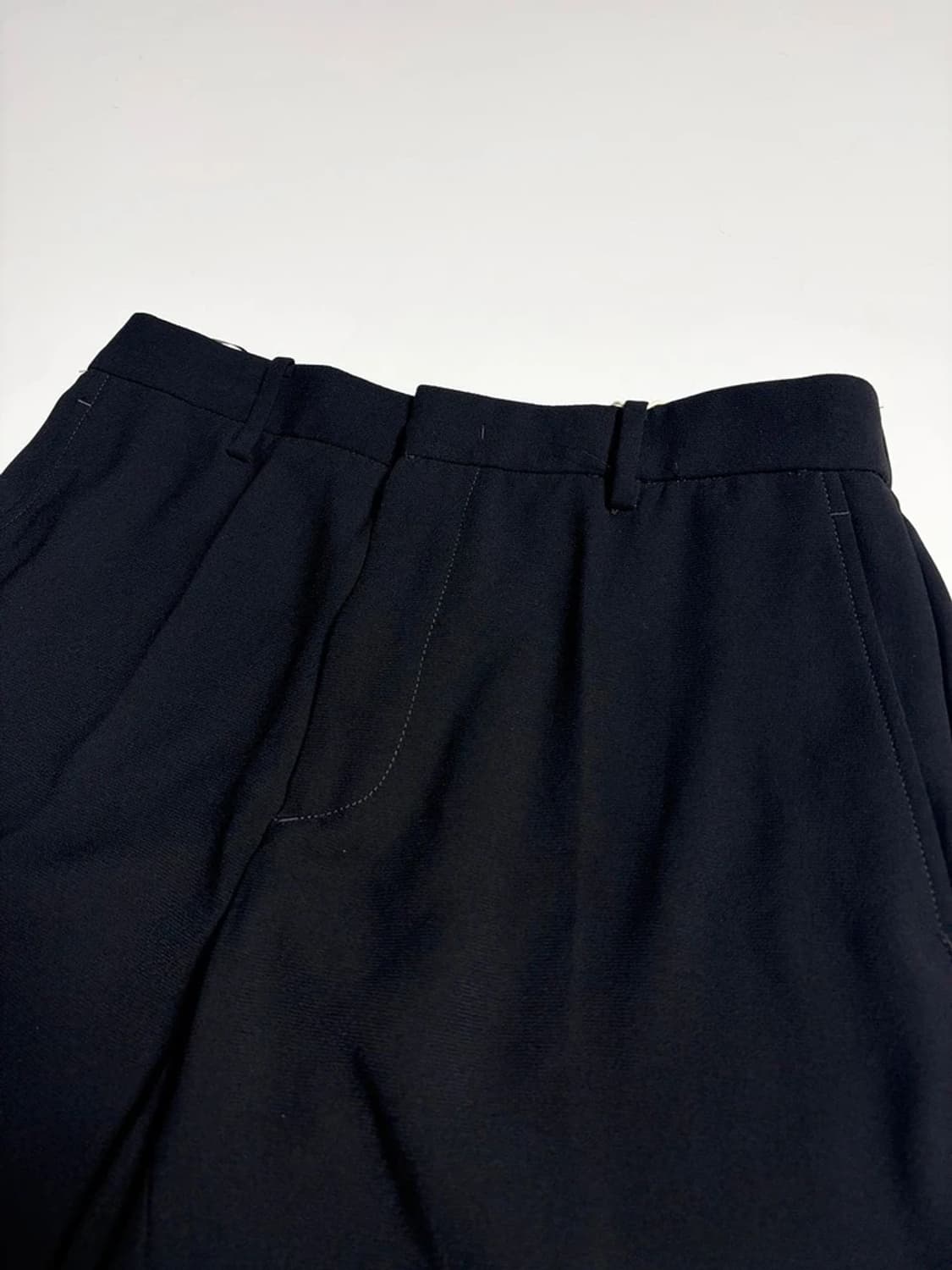 N21 누메로 벤투노 23FW 블랙 롤업 슬랙스 R2241 상품이미지5