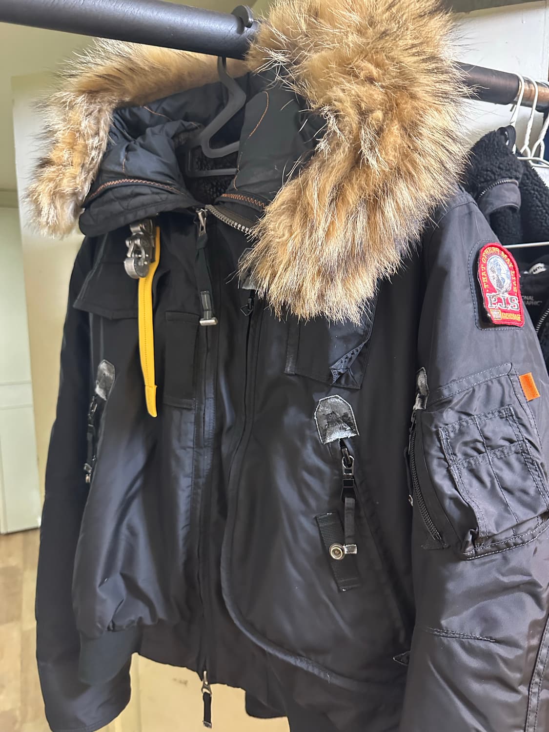 파라점퍼스 고비 판매합니다 상품이미지7