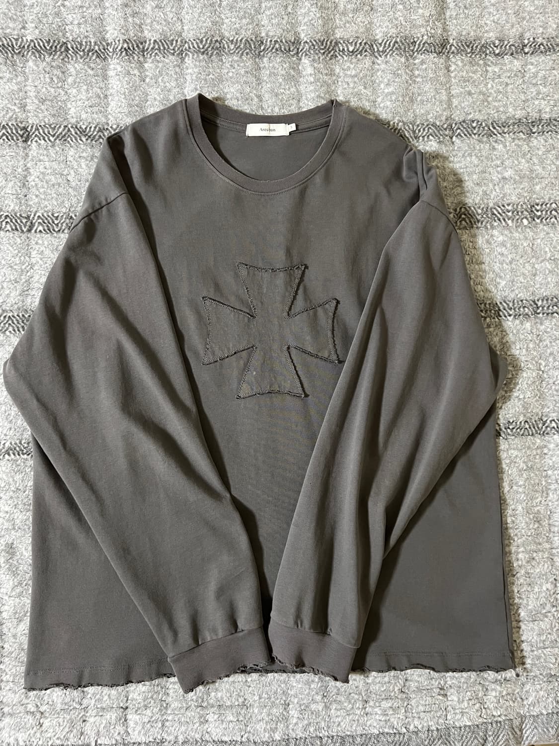 아르반 디스트로이드 롱슬리브 차콜 3 상품이미지1