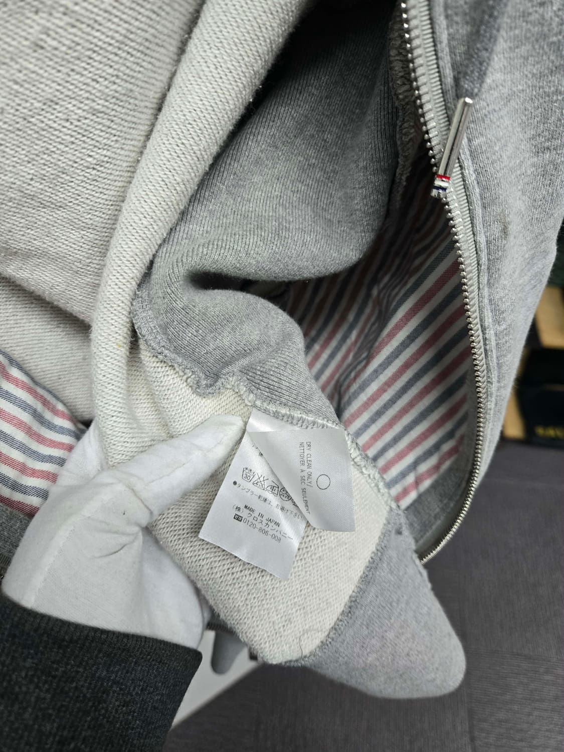 [A급컨디션] 톰브라운 후드집업 4사 상품이미지4