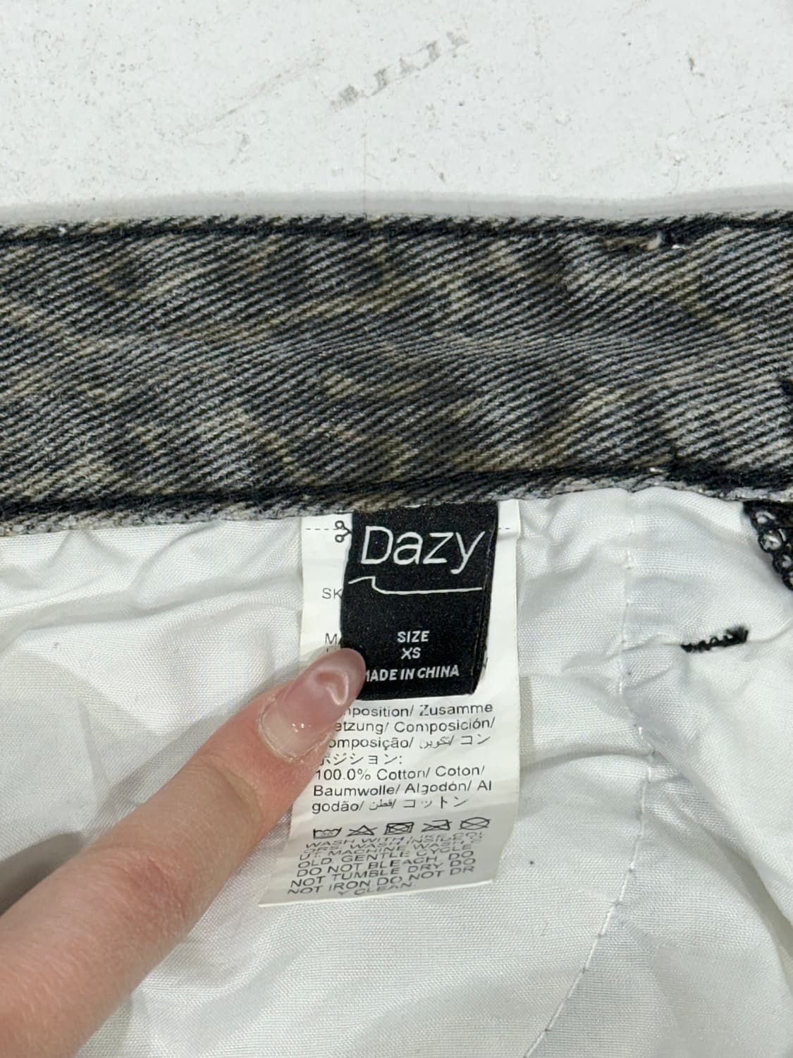 Dazy 빈티지 흑청 레오파드 호피 무늬 디테일 와이드 데님 팬츠 XS 상품이미지7