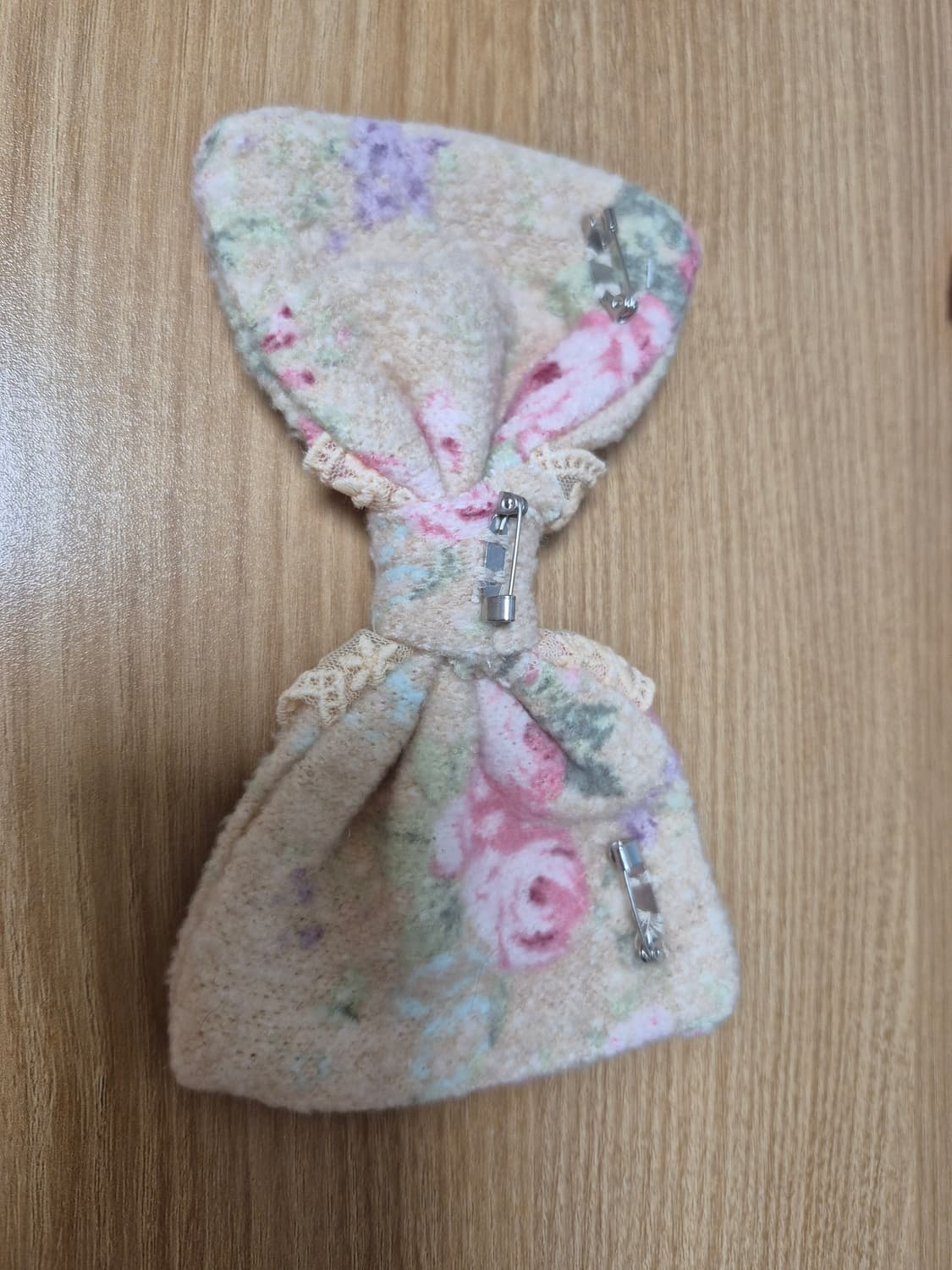 리즈리사 베이지 리본 브로치 상품이미지3