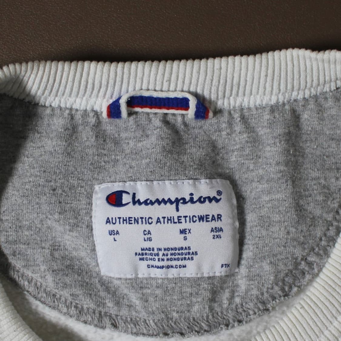 Champion 챔피온 화이트 기모 맨투맨 상품이미지3