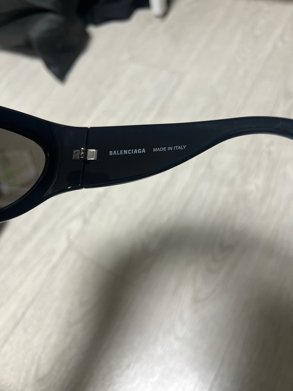 발렌시아가 wrap D프레임 선글라스 상품이미지3