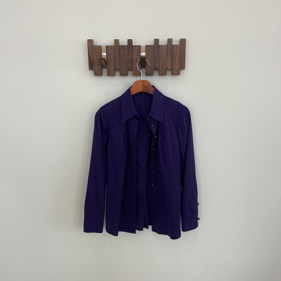 구찌 퍼플 코튼 스트레치 볼 버튼 셔츠 상품이미지1