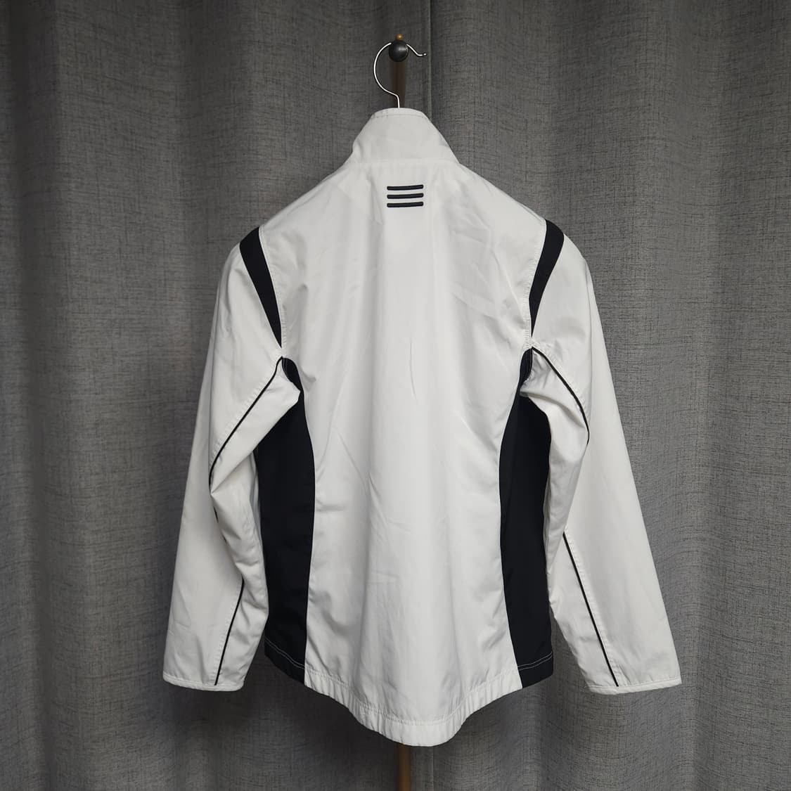 90 ) 아디다스 여성 퍼포먼스 런닝 바람막이 상품이미지3