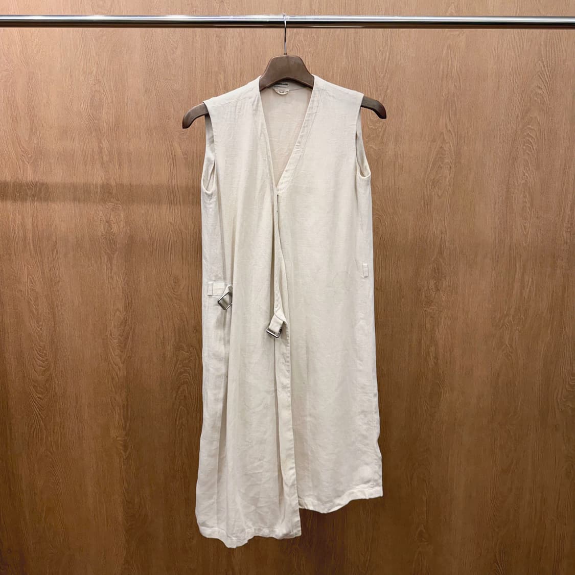 에르메스 파리 린넨 슬리브리스 레이어드 원피스 메탈 버클 디테일 아이보리 상품이미지2