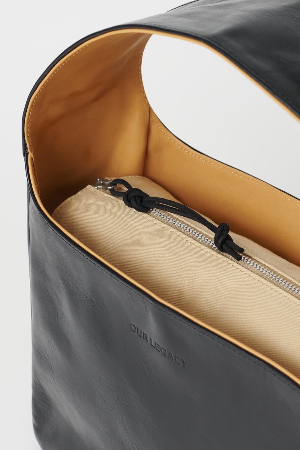 아워레가시 25fw 브릭백/블랙 상품이미지4