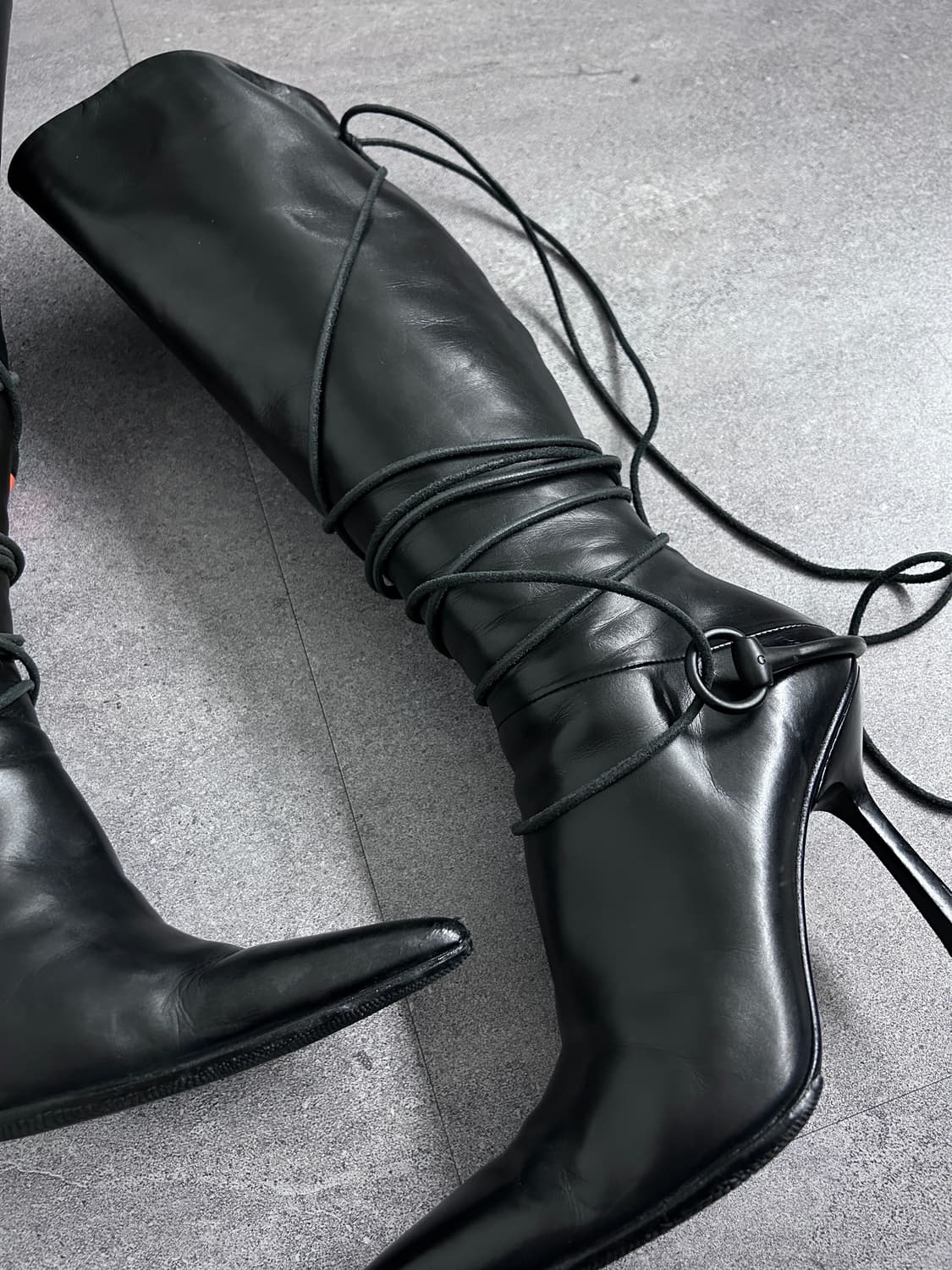 구찌 톰포드 아카이브 멀티 스트랩 부츠  상품이미지2