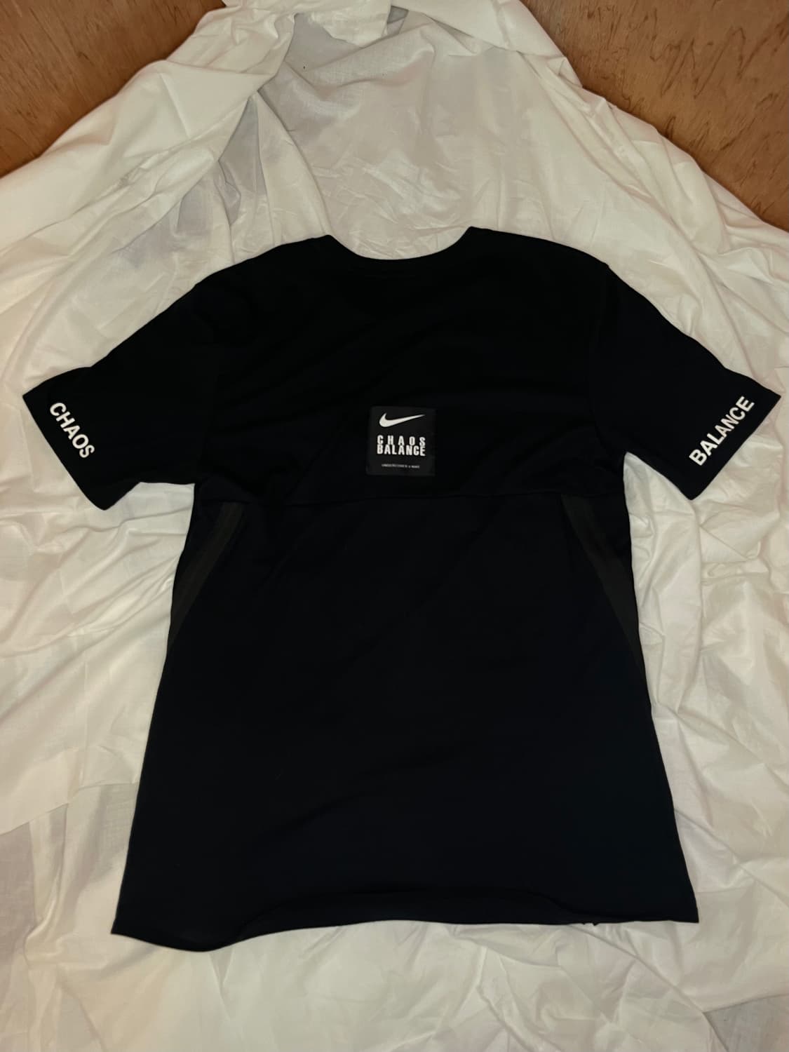 나이키 x 언더커버 갸쿠소우 DRI-FIT 그래픽 티셔츠 상품이미지2