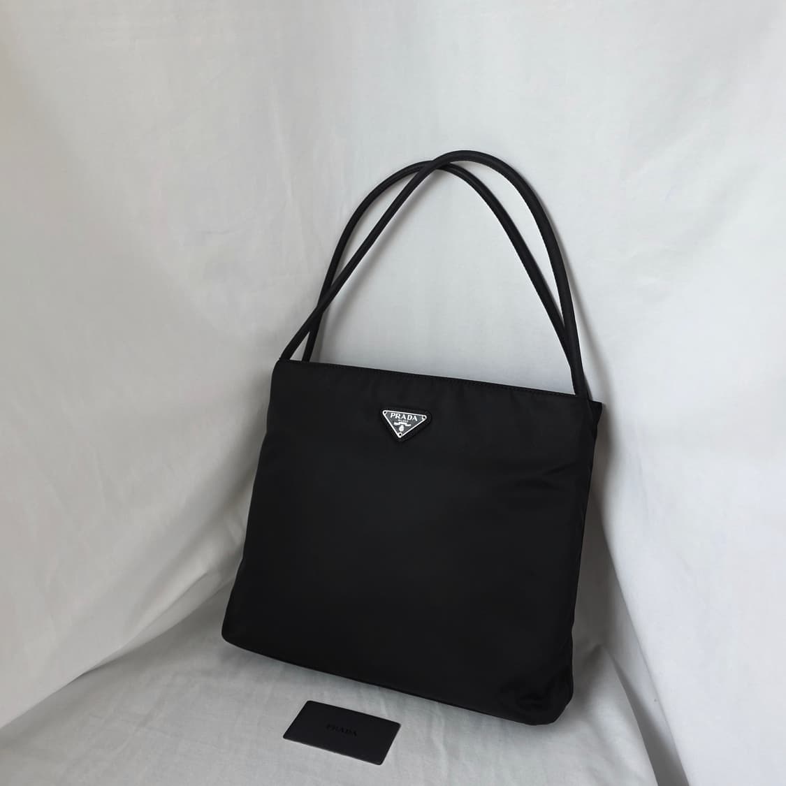 [정품 PRADA] 프라다 두줄 나일론 여성 토트백 미디움 상품이미지10