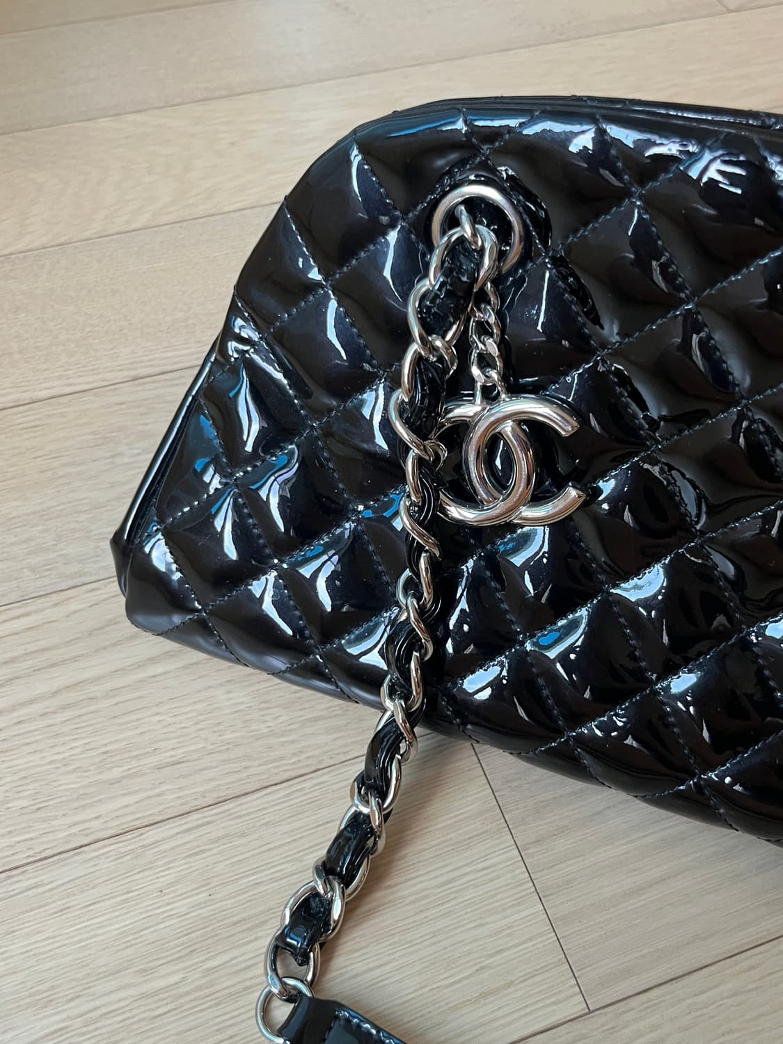 00s Chanel 샤넬 마드모아젤 페이던트 퀼팅백 상품이미지2