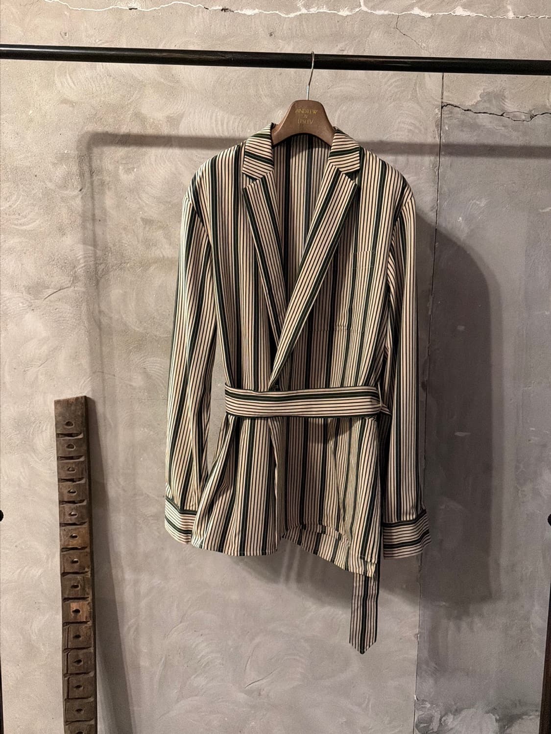 우영미 로브 코트 남성100 상품이미지10