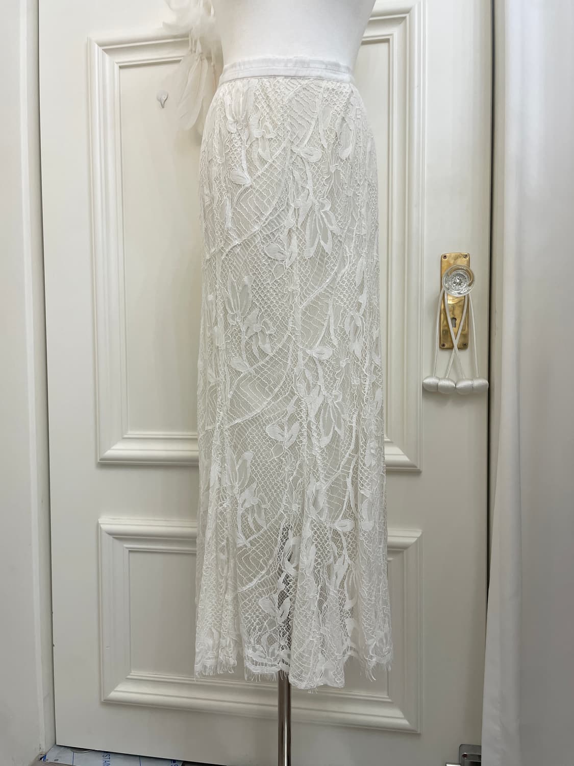 ivory lace mermaid line long skirt 상품이미지5