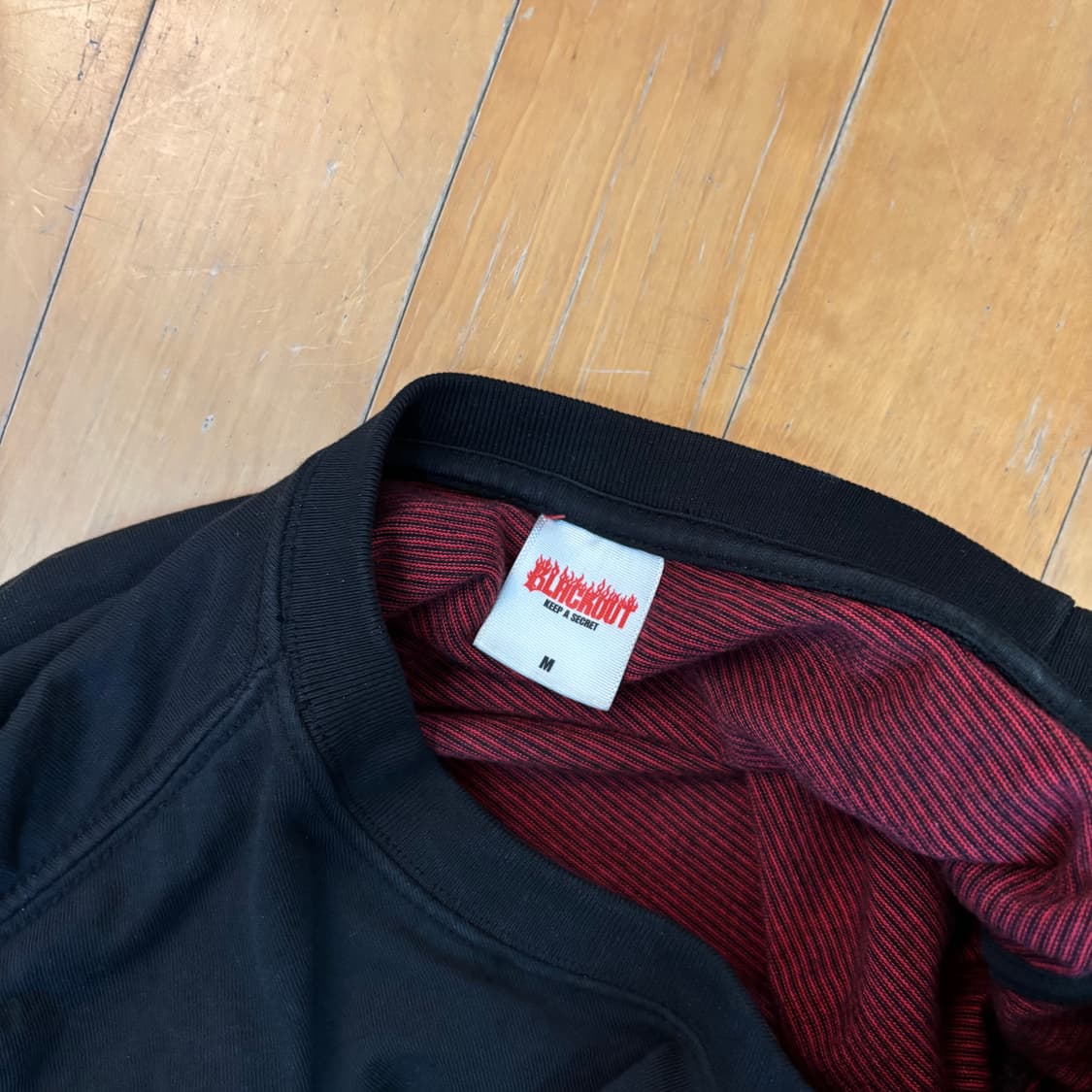 블랙아웃 롱슬리브 M 상품이미지3