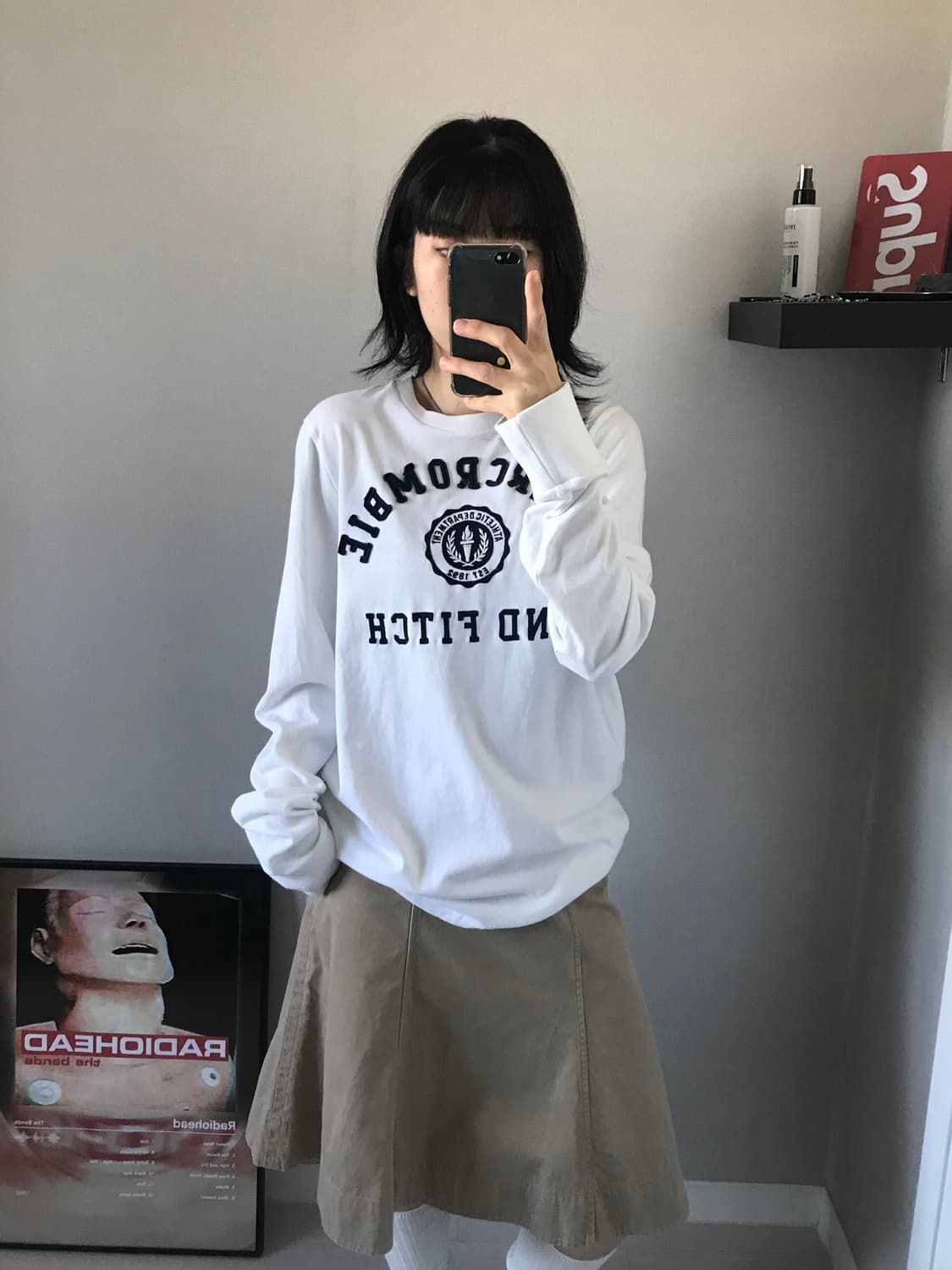 아베크롬비 중앙 자수로고 화이트 롱슬리브 상품이미지2