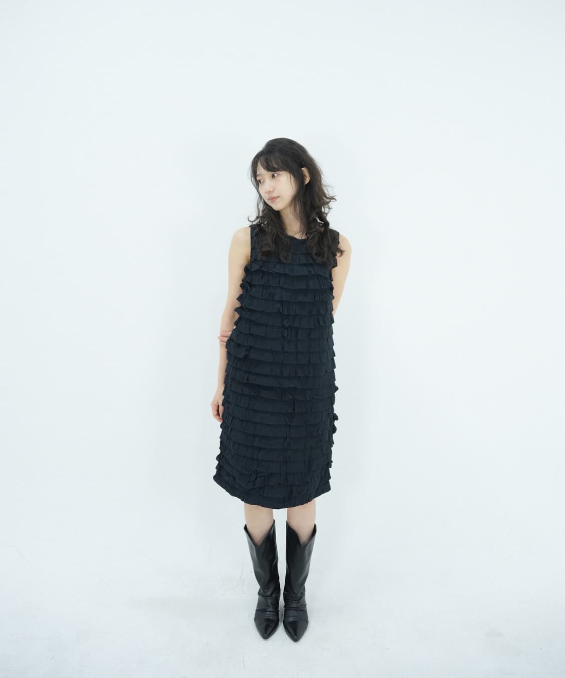블랙 러플 드레스 Black ruffle dress 상품이미지1