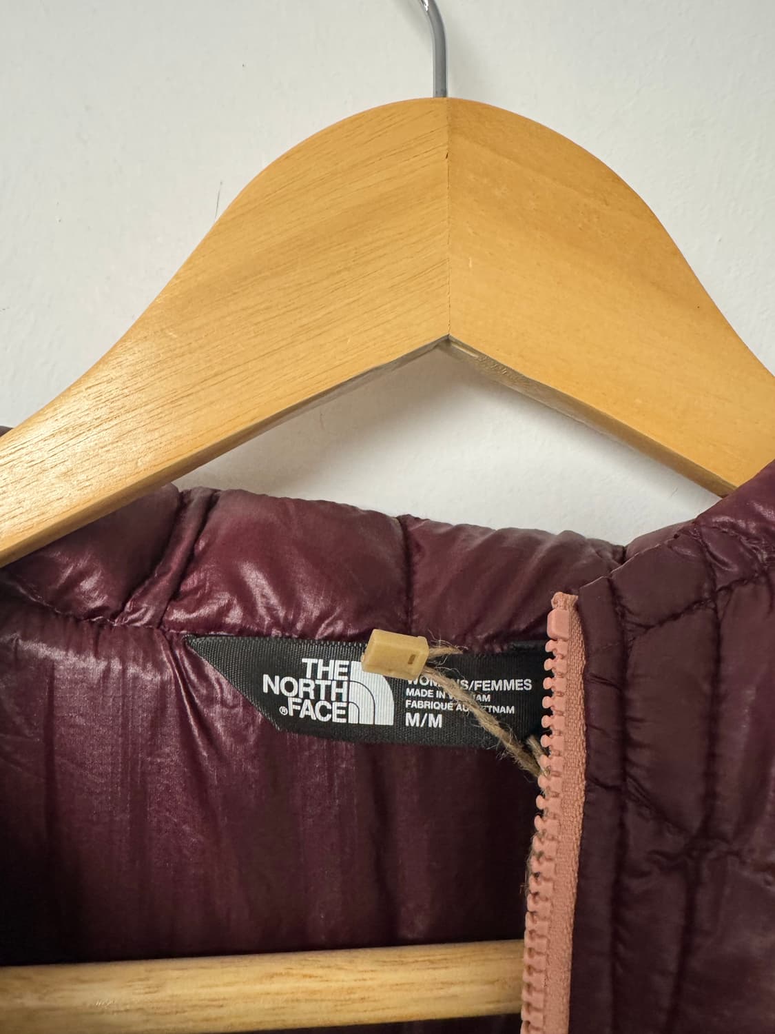 노스페이스 스퀘어 버건디 후드 경량 패딩 M 상품이미지4
