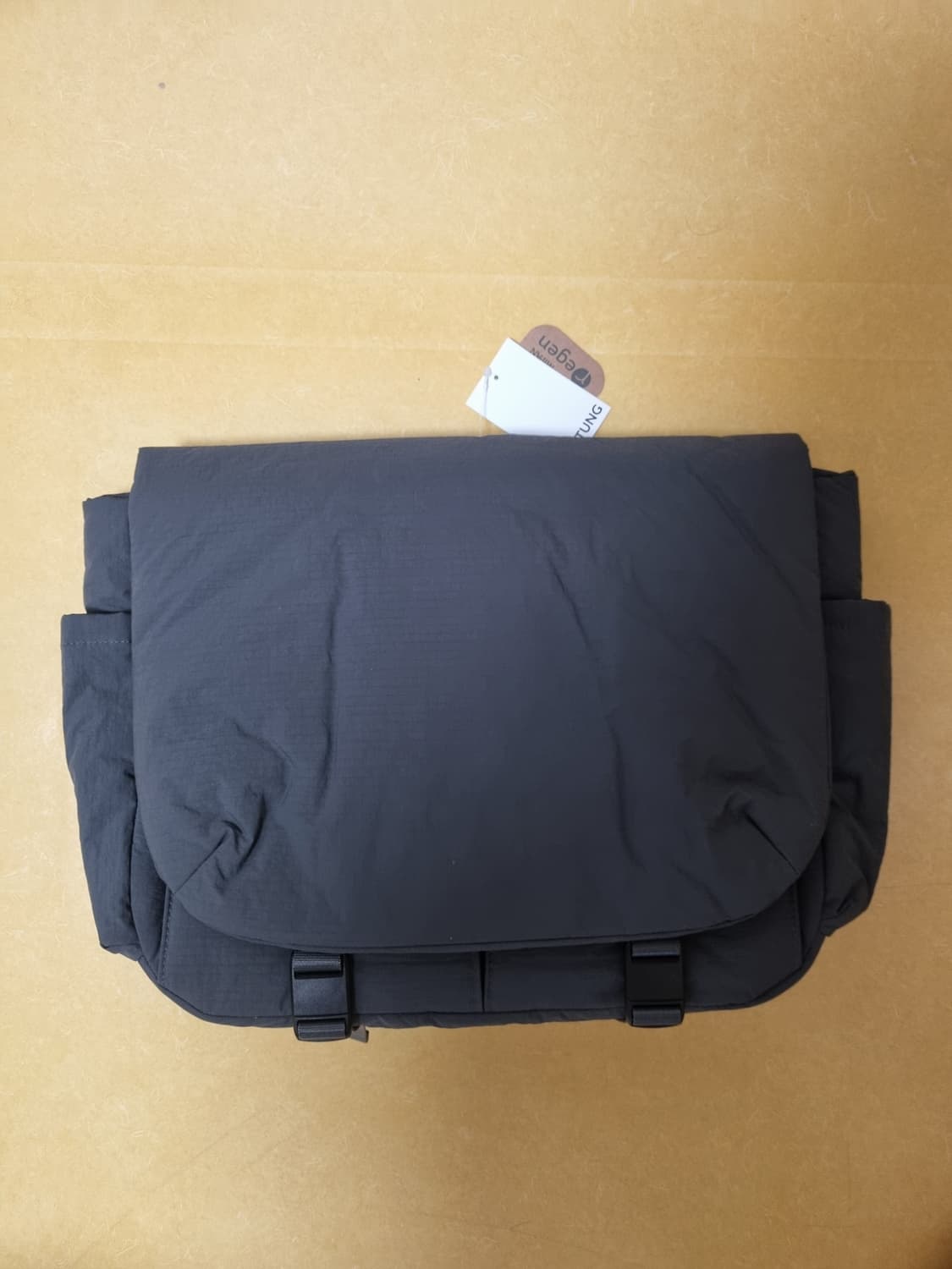 더텅 보부 메신저백 차콜 새상품 상품이미지1