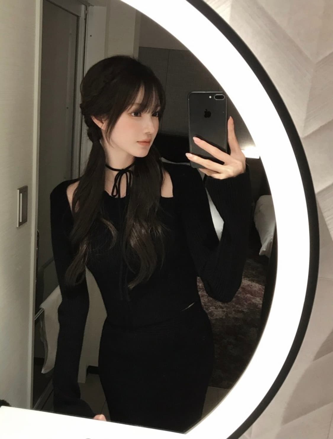 라벨르블랑 스노우 홀터넥 니트 블랙 상품이미지2