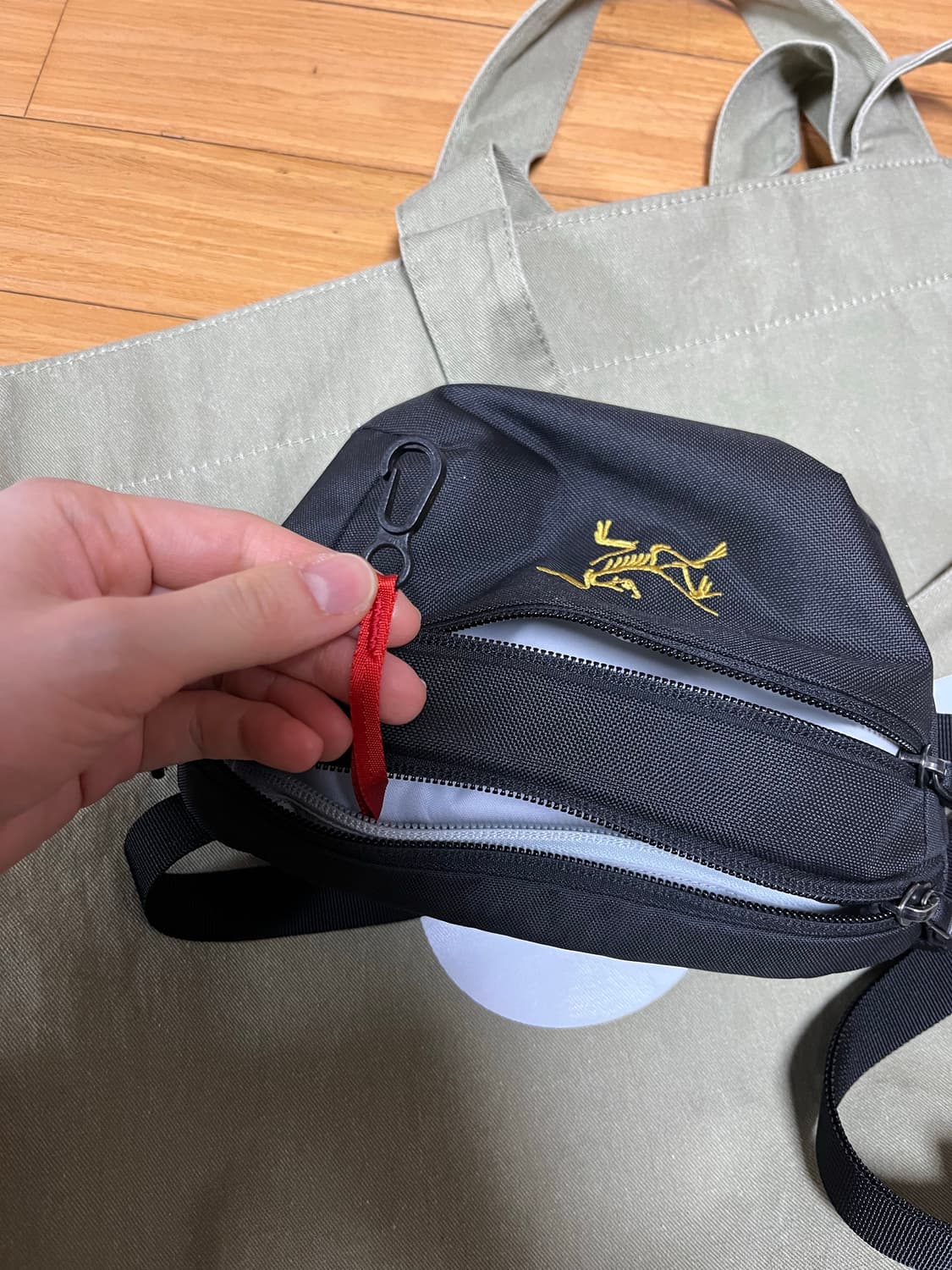 아크테릭스 맨티스1 블랙-옐로스티치 상품이미지5