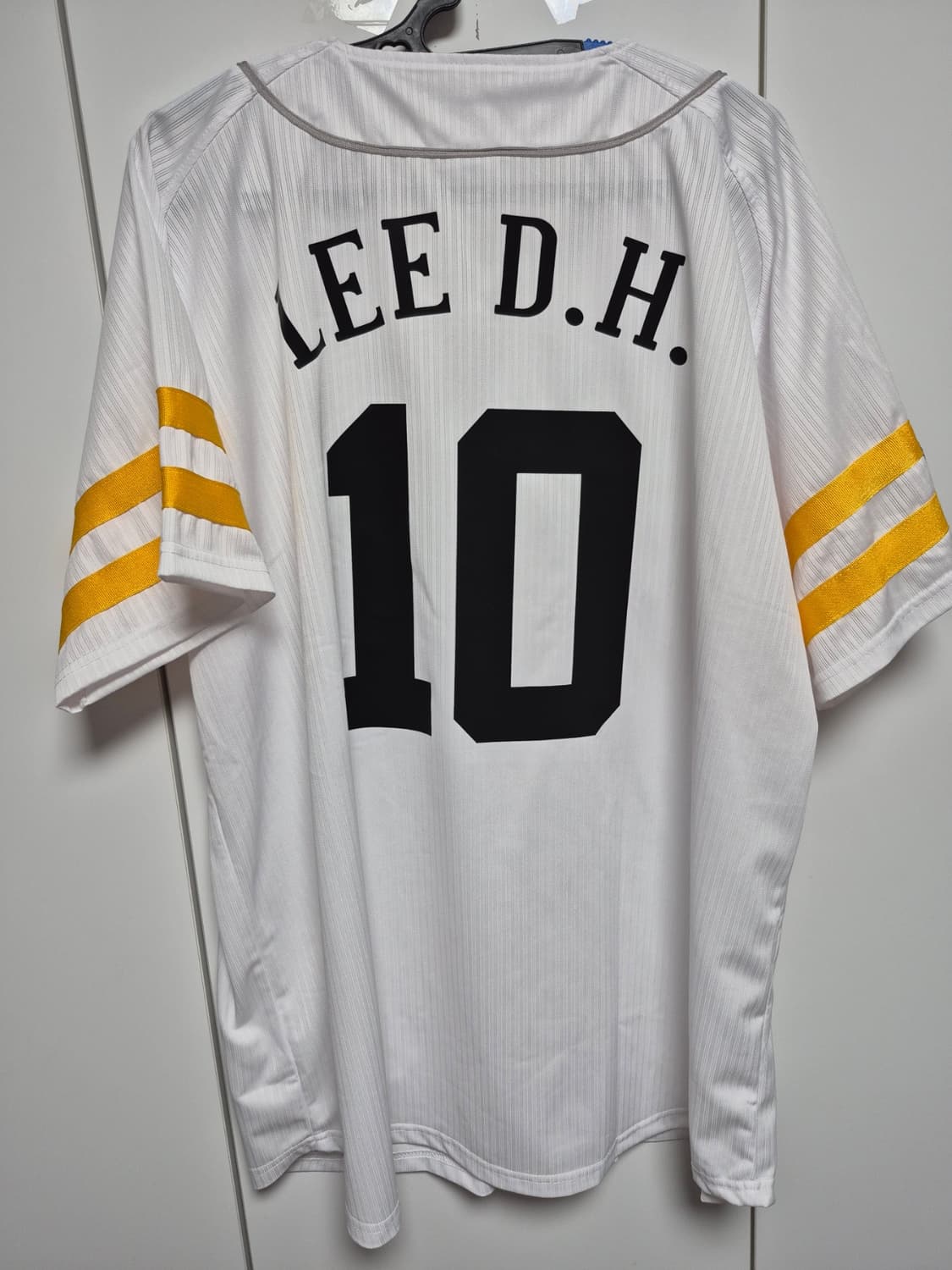 마제스틱 소프트뱅크 정품 유니폼 이대호 마킹 새상품 110사이즈 팝니다  상품이미지2