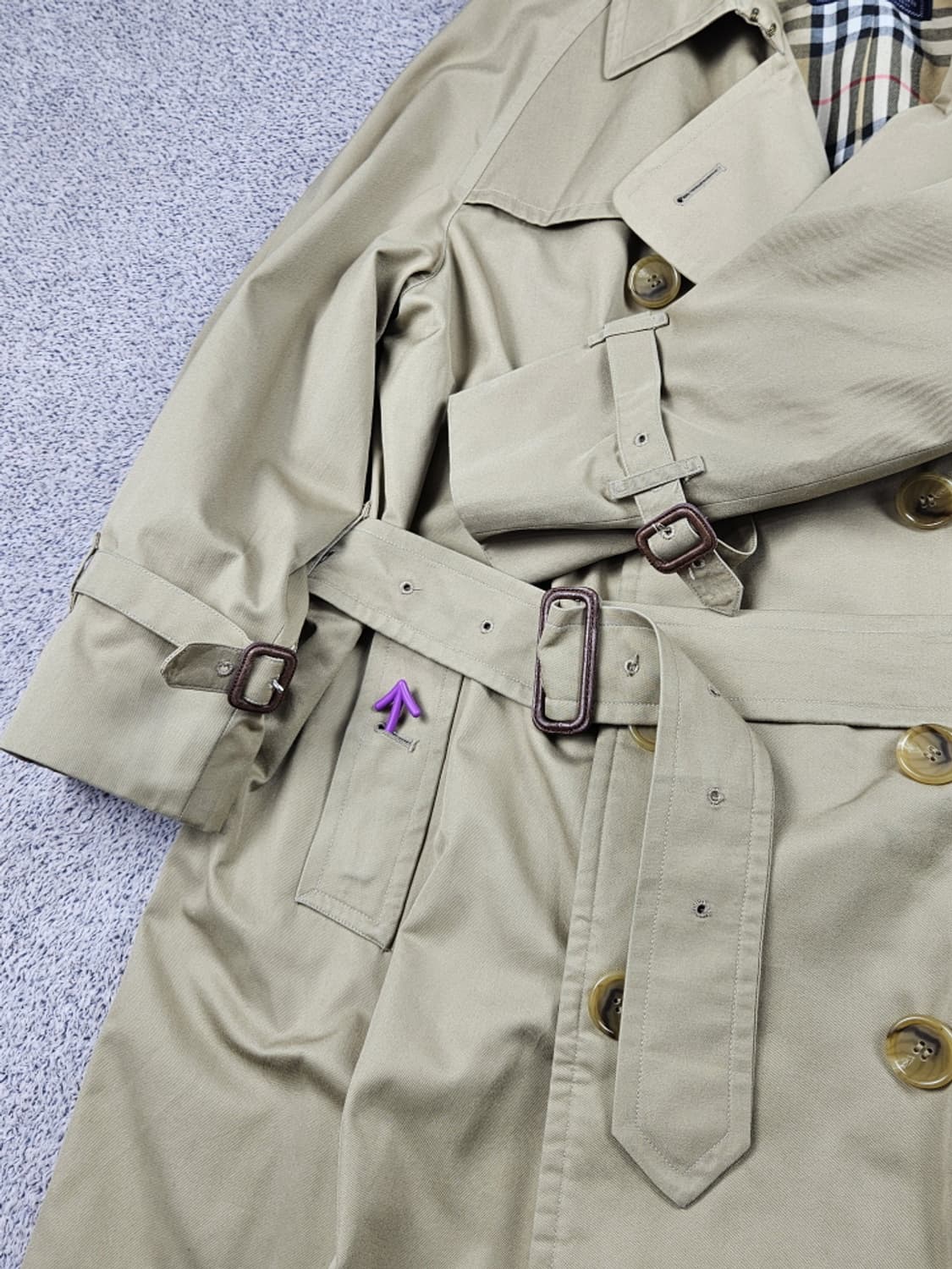 버버리 헤리티지 벨티드 더블 트렌치 코트 ( 상세설명참조 )/ 10548 상품이미지4