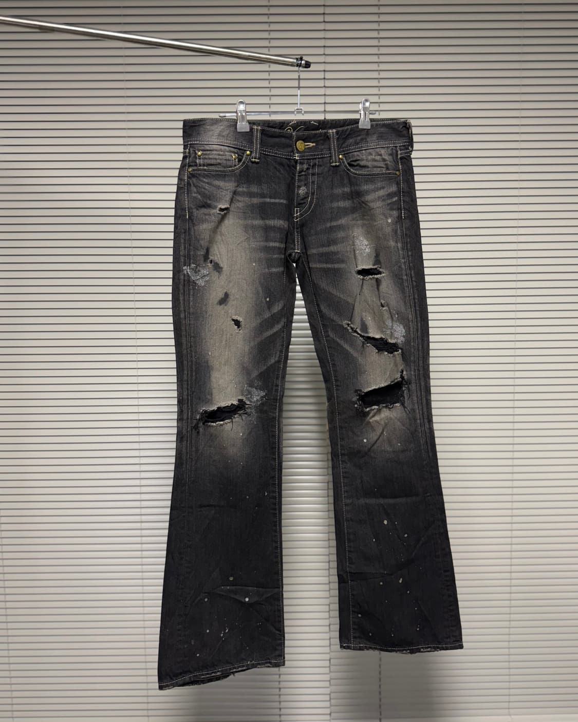 vanquish 부츠컷 데님 팬츠 상품이미지1