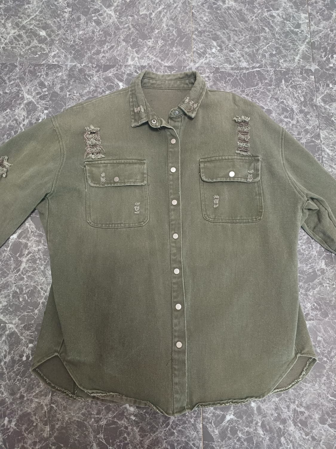 카키 워싱 디스트로이드 셔츠 자켓 
 상품이미지1