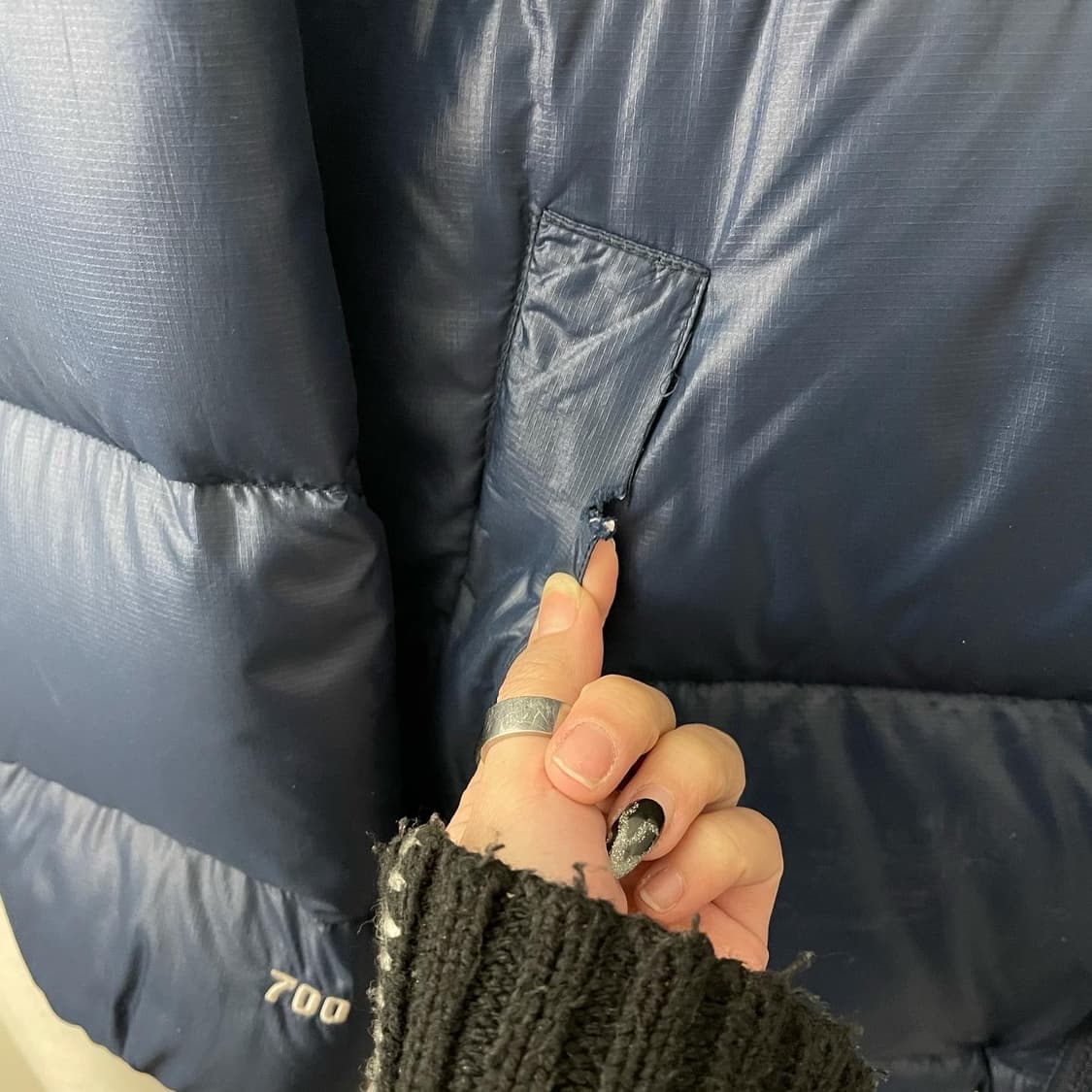 노스페이스 블랙 네이비 눕시 700 패딩 상품이미지7