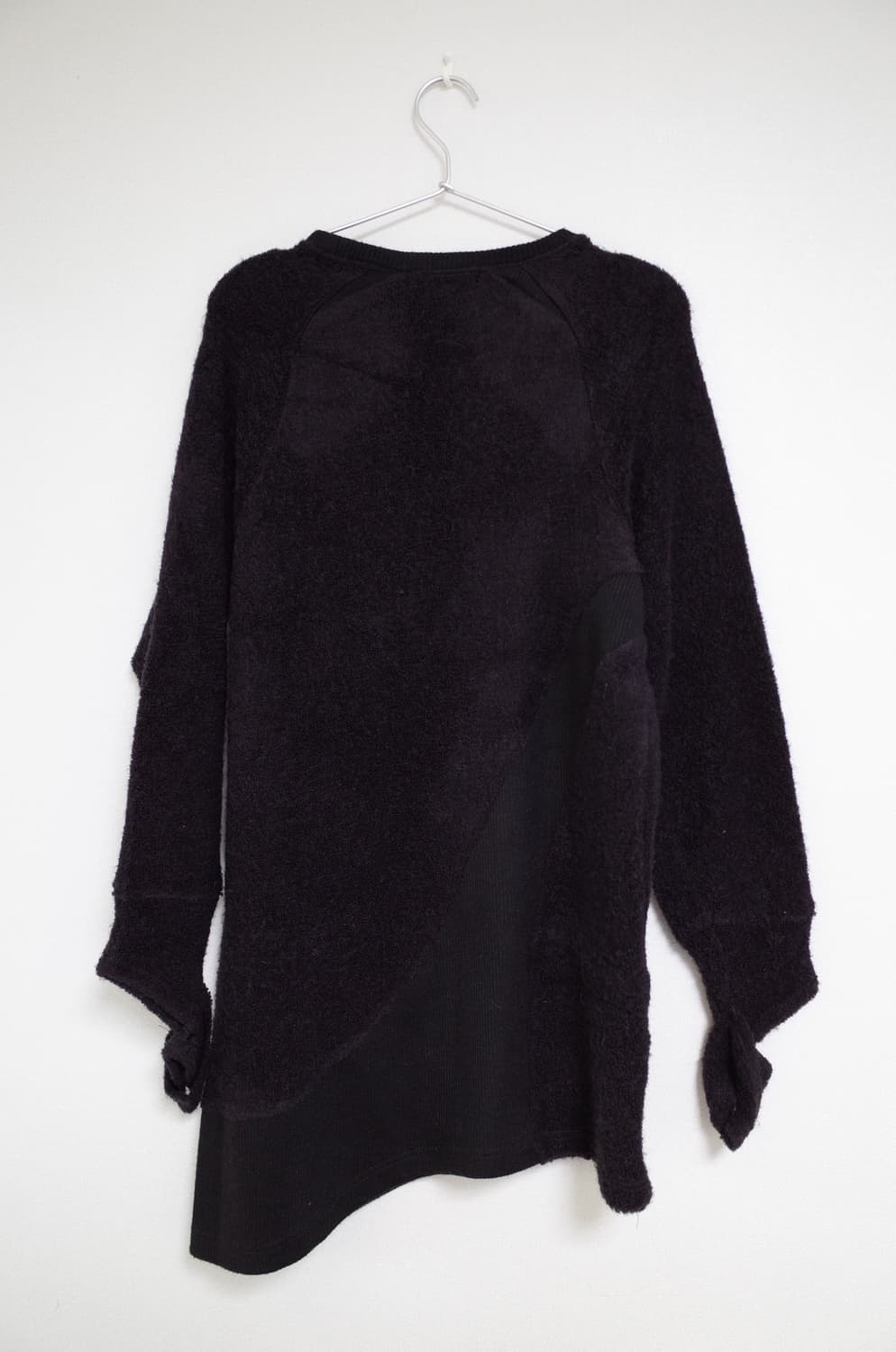 지초이 CURVED RAGLAN SWEATER 상품이미지2