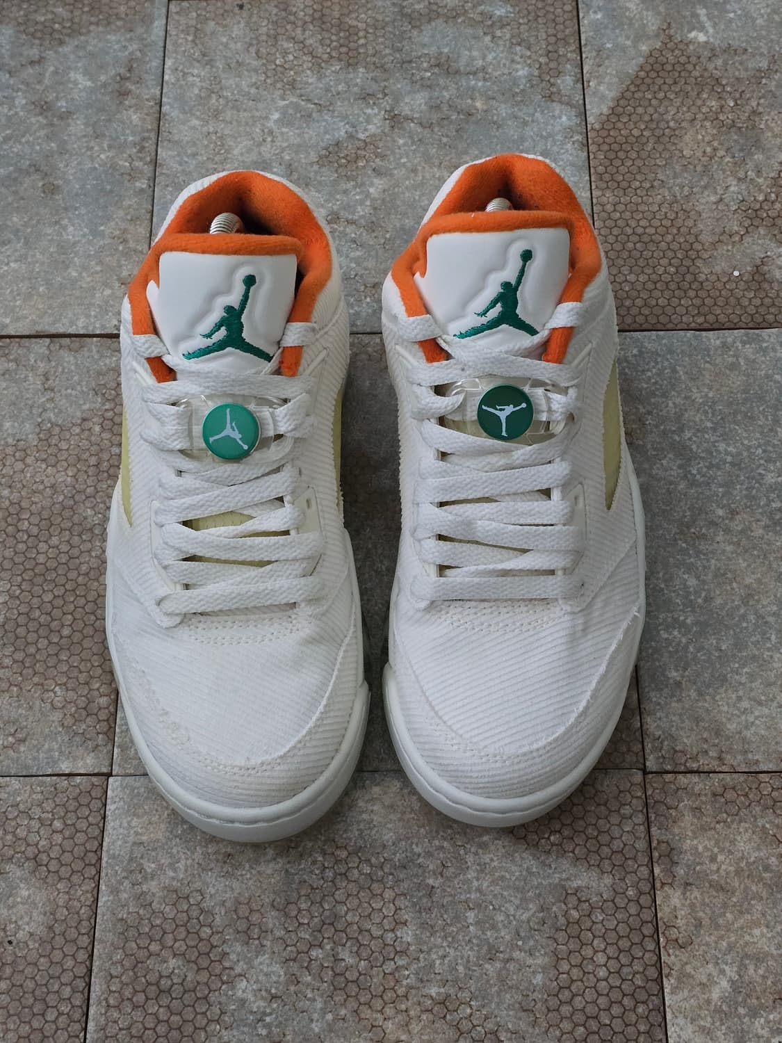 (230)나이키 에어 조던 5 로우 g 럭키 앤 굿  상품이미지2