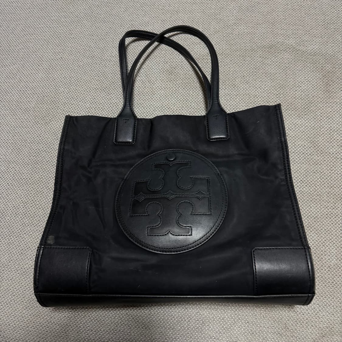 토리버치(TORY BURCH)엘라 로고 토트백 상품이미지1