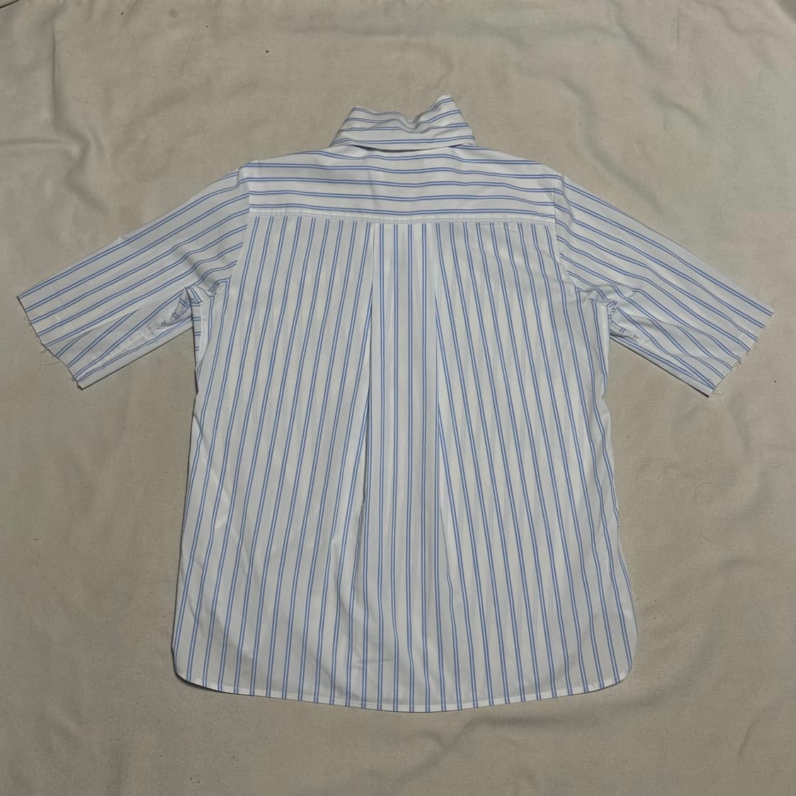 38 비비안웨스트우드 스트라이프 반팔 카라 셔츠  상품이미지3