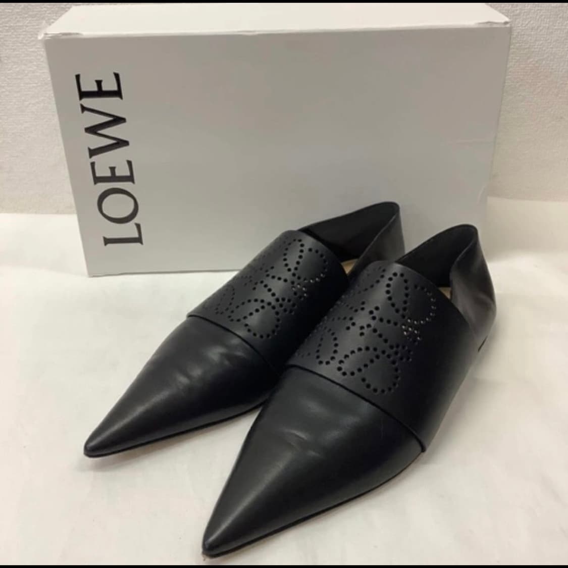  로에베 아나그램 송아지 가죽 토슈즈 상품이미지1