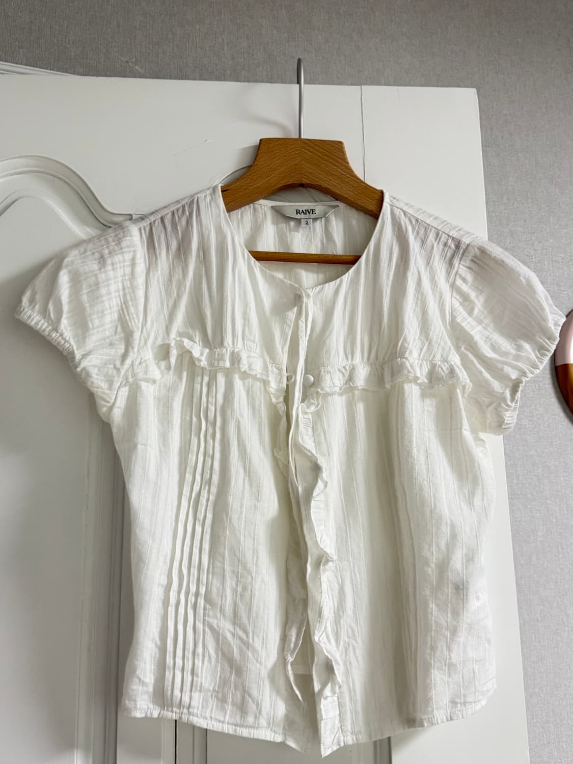 레이브 반팔 화이트 블라우스 상품이미지2