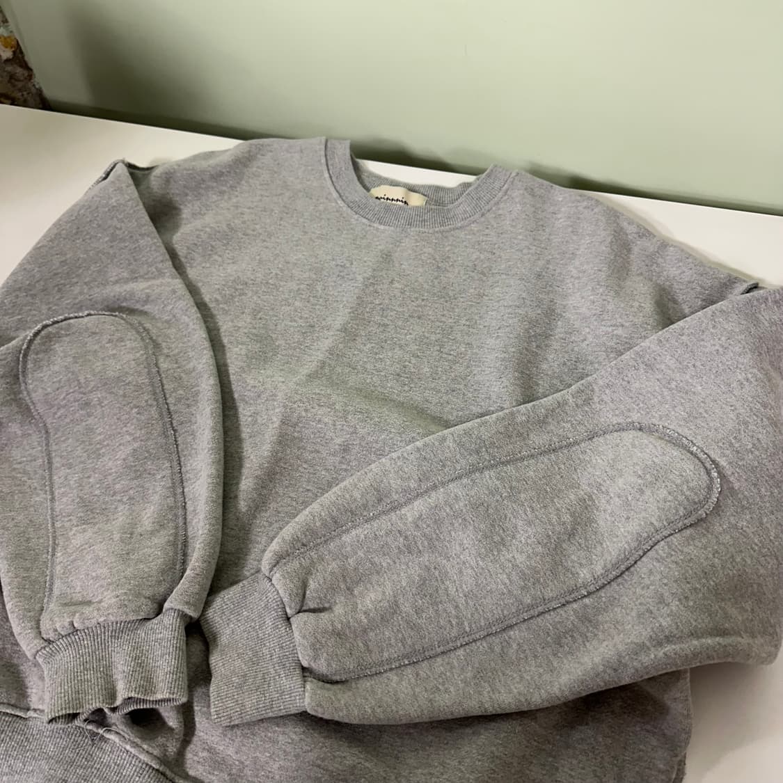 OS 모어데이 그레이 오버핏 스웻셔츠 맨투맨 상품이미지1