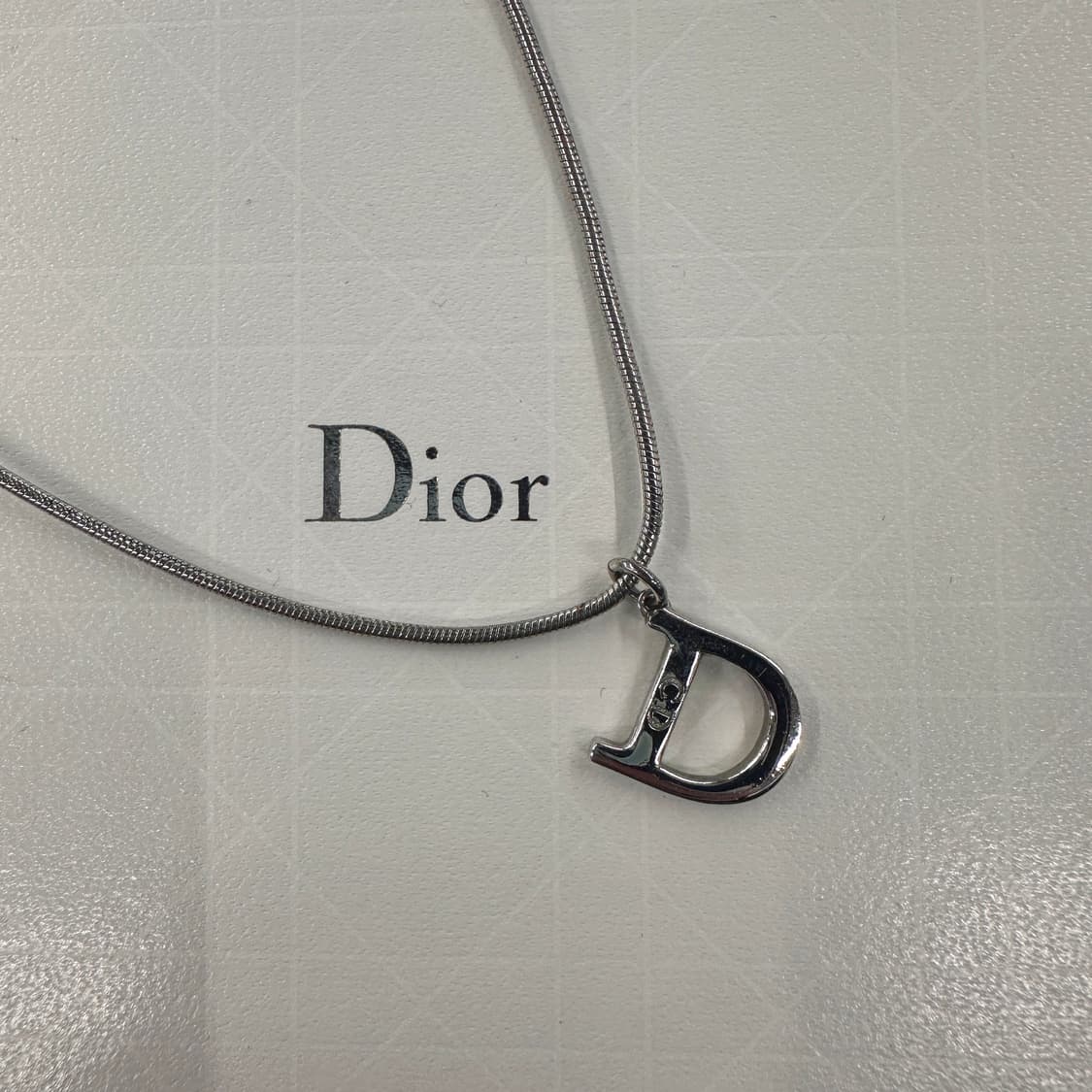 크리스찬 디올 D로고 목걸이 상품이미지1