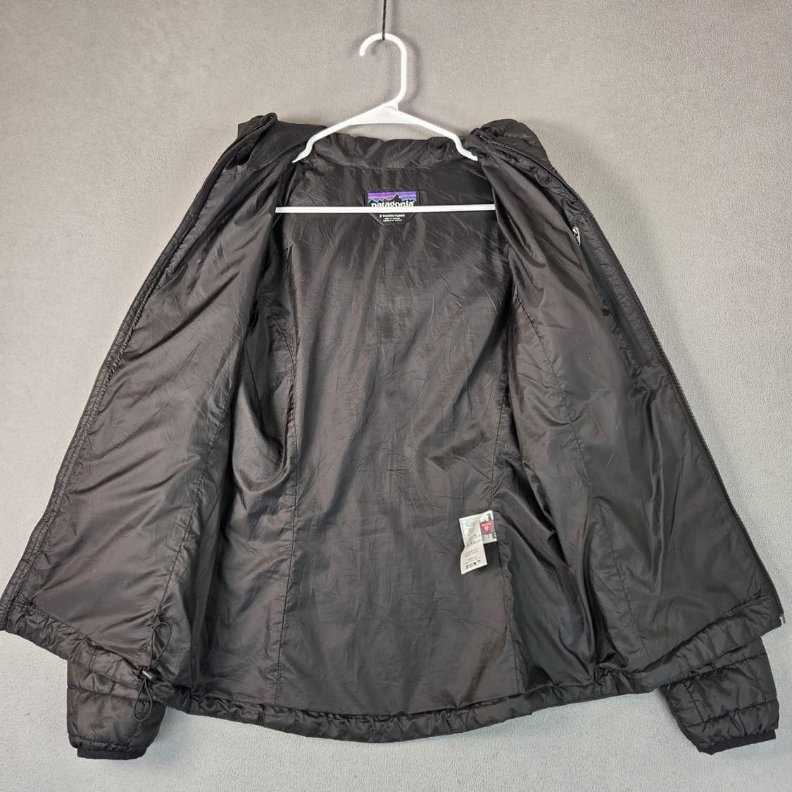 파타고니아 나노 퍼프 후디 경량패딩 블랙 상품이미지2