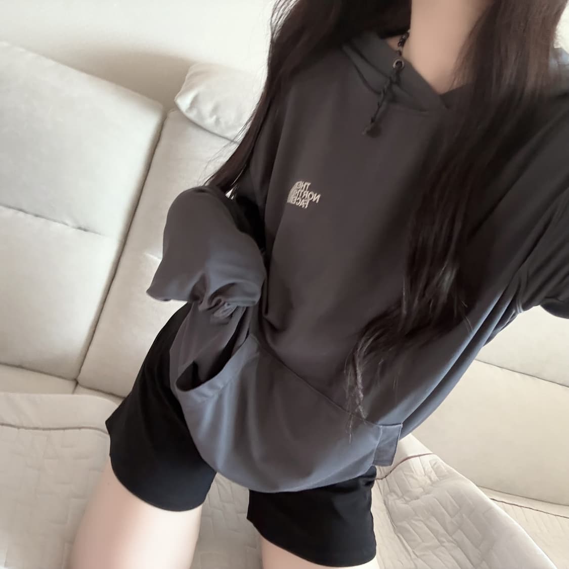 노스페이스 딥카키 그레이 얇쫀쫀 후드티  상품이미지2