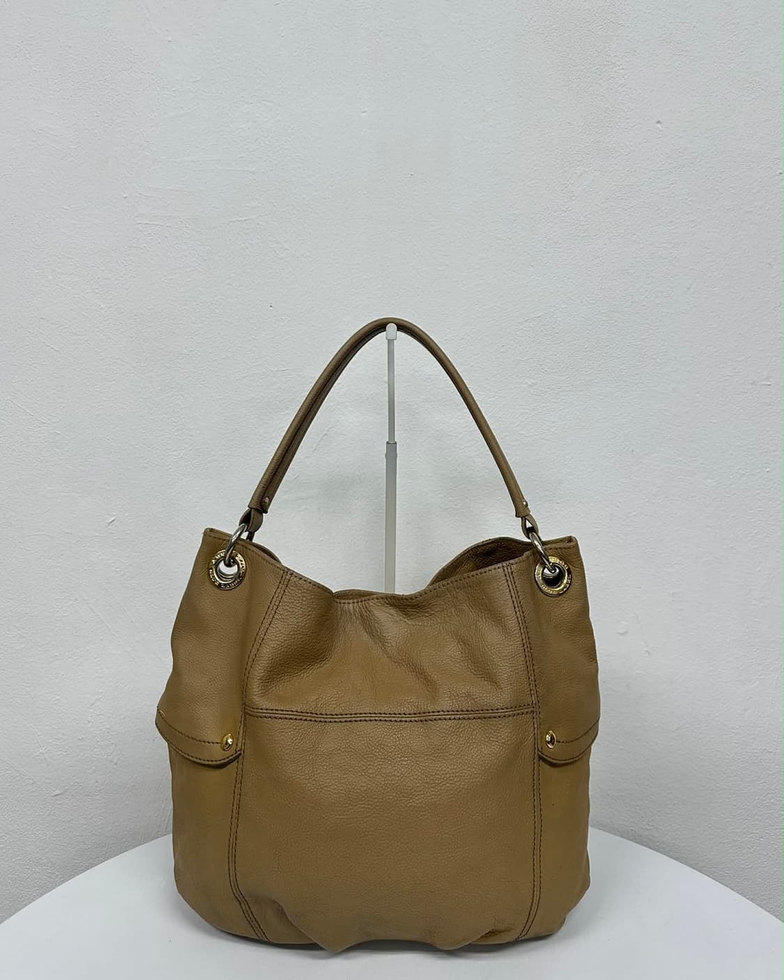 버버리 빈티지 금장 가죽 숄더 쇼퍼백 상품이미지5