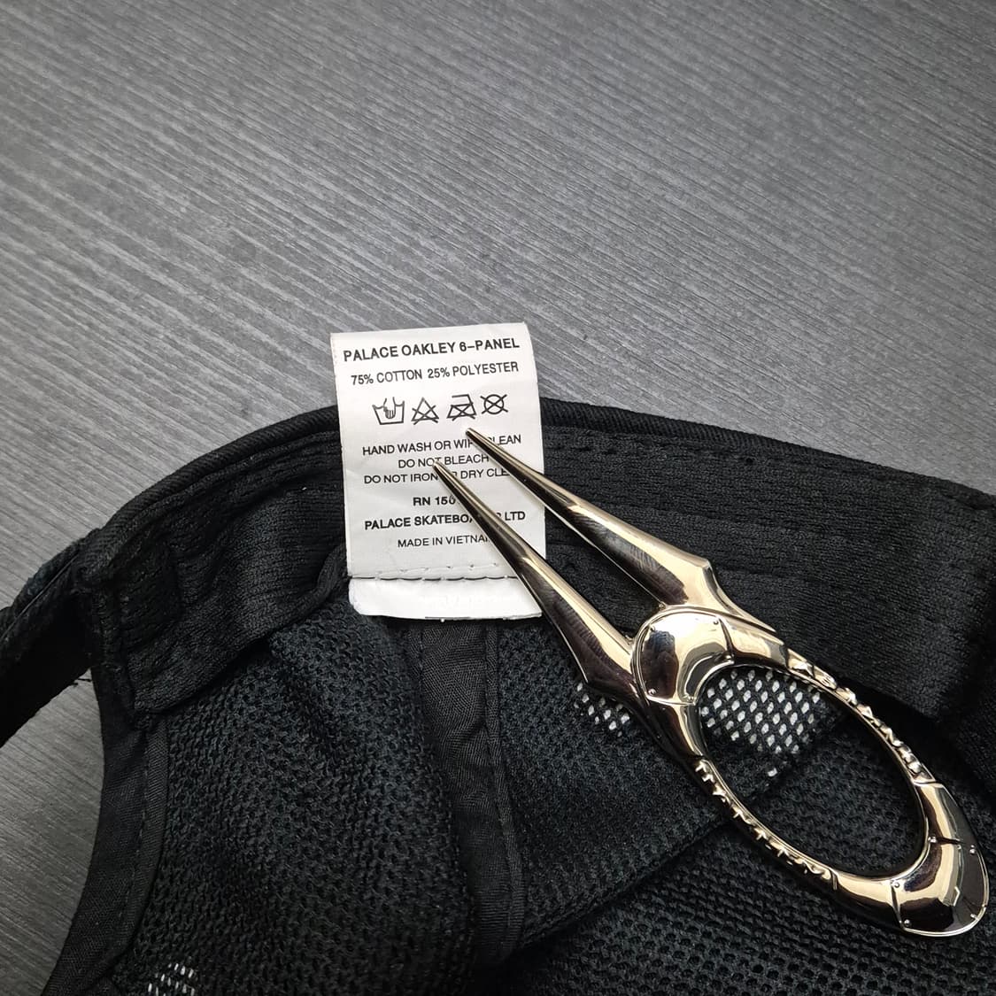 오클리 X 팔라스 6-패널  블랙 실버 캡 상품이미지3