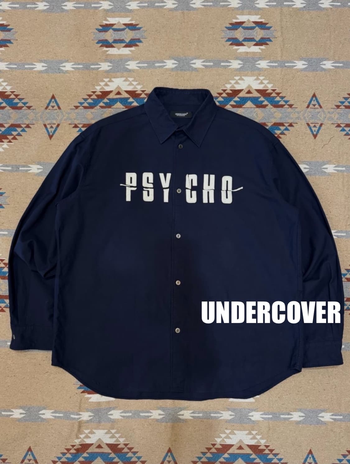 [3][L] 언더커버 사이코 슬로건 프린트 셔츠 네이비 상품이미지1