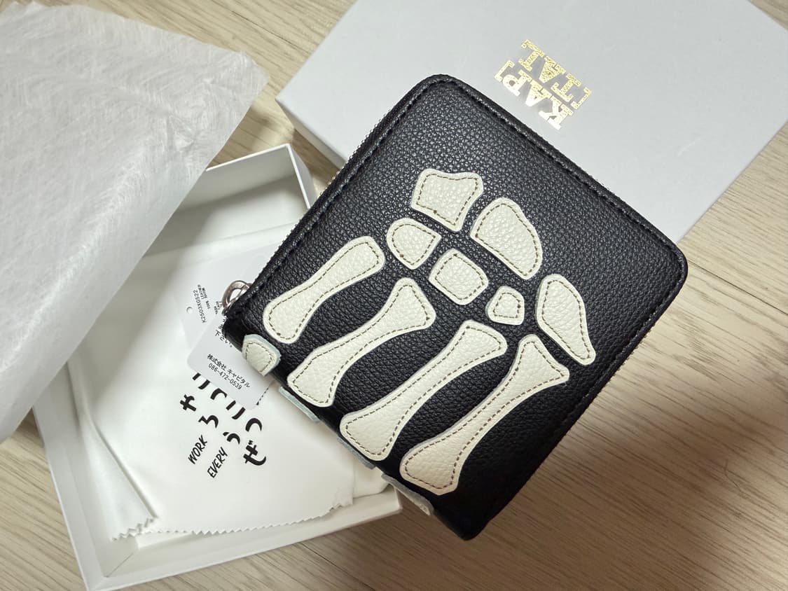 캐피탈 본 지갑 팝니다! 상품이미지1