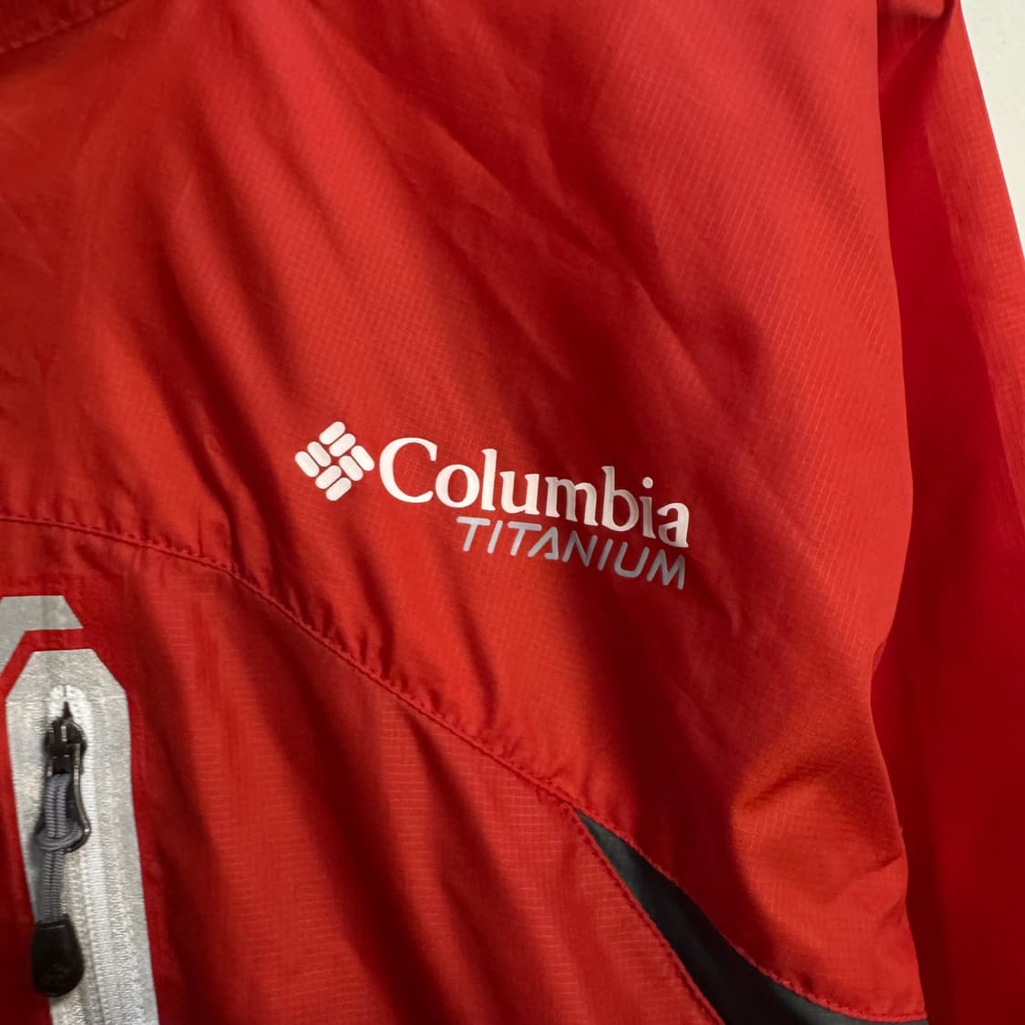 컬럼비아 티타늄 옴니쉴드 바람막이 자켓 상품이미지4
